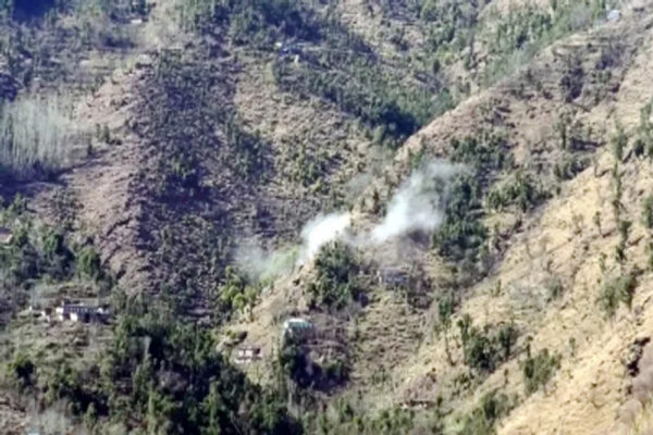 नियंत्रण रेखा पर लगातार 11वें दिन पाकिस्तान ने की गोलीबारी, सेना ने दिया करारा जवाब