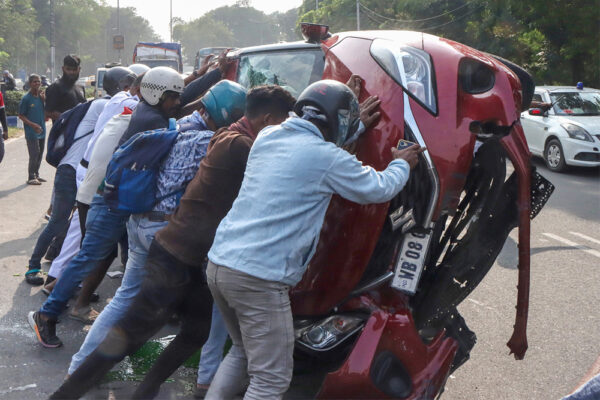 सड़क पर बढ़ता की जा रहा है गुस्सा!