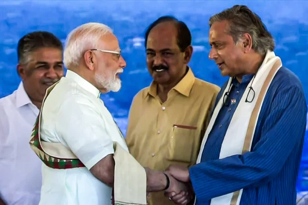 नेताओं के साथ निजी बॉन्डिंग दिखा रहे हैं मोदी