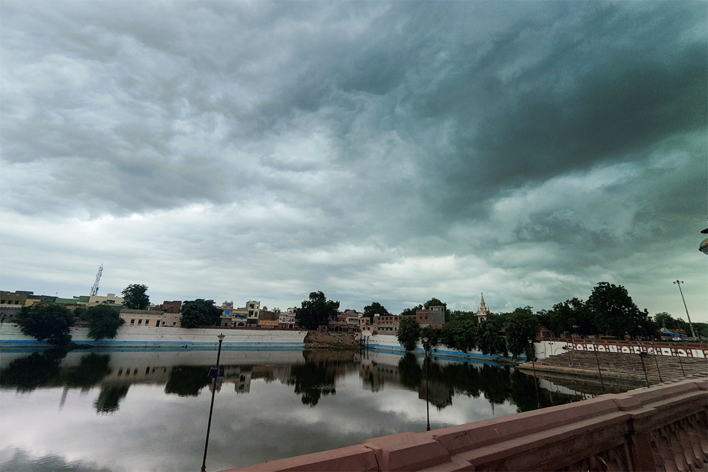 बारिश