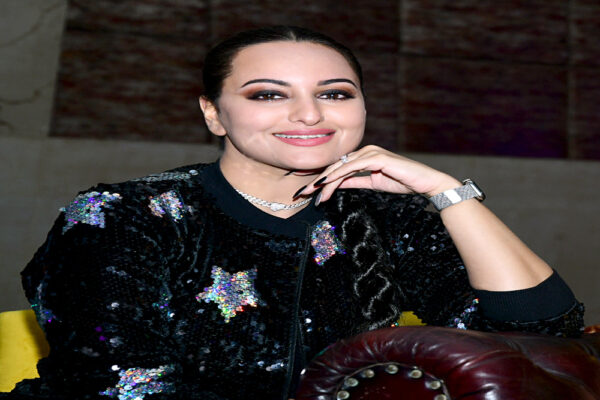 ‘सन ऑफ सरदार 2’ का हिस्सा न होने पर सोनाक्षी सिन्हा ने कहा, ‘इसका कोई असर नहीं पड़ता’
