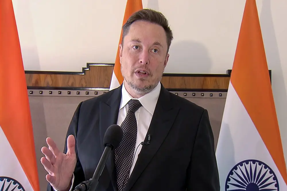 दूरदराज के इलाकों में इंटरनेट पहुंचाएंगे मस्क