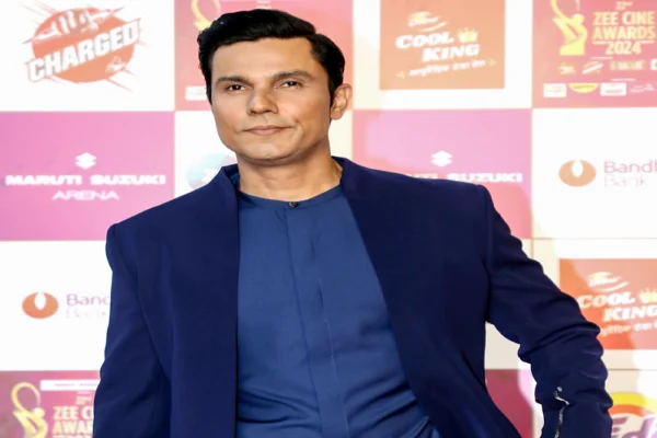 रणदीप हुड्डा का दिखा नया अवतार, फैंस हैरान