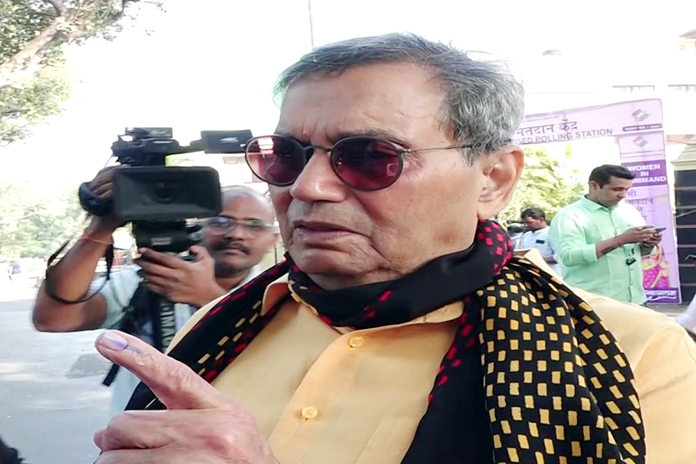 ‘परदेस’ की यादों में खोए सुभाष घई, शेयर की शूटिंग की तस्वीर