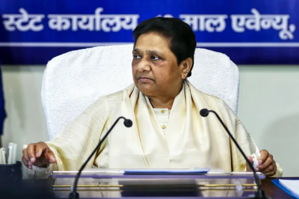 पुलिस भर्ती रूटीन कार्य, यूपी सरकार नए काम की तरह कर रही इसका प्रचार : मायावती