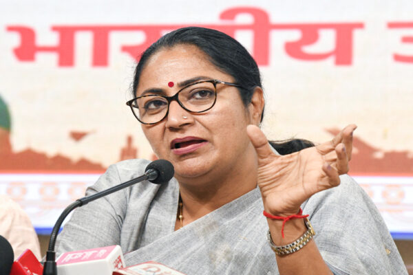 सीएम रेखा गुप्ता ने आयुष्मान आरोग्य मंदिर का किया शुभारंभ