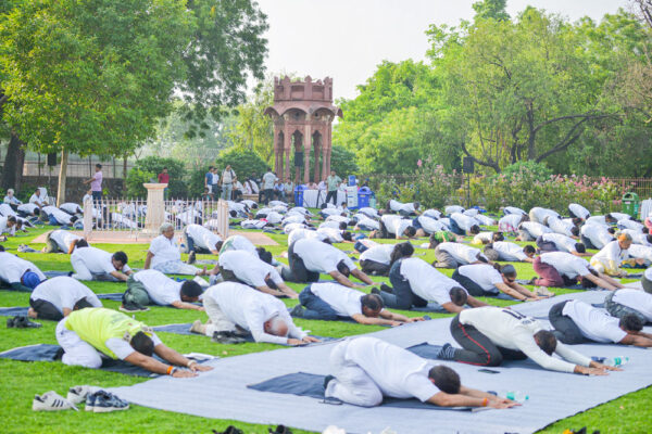 नालंदा विश्वविद्यालय ने अंतर्राष्ट्रीय योग दिवस पर दिया आध्यात्मिक अनुशासन का संदेश