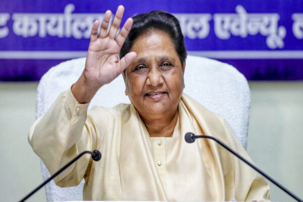 मायावती ने बिना नाम लिए चंद्रशेखर आजाद पर बोला हमला