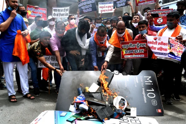भारत बना चीनी अड्डा?