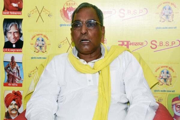 बलिया : ओम प्रकाश राजभर को धमकी मामले में बलिया करणी सेना के जिलाध्यक्ष पर एफआईआर दर्ज