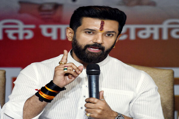 बिहार में कानून व्यवस्था पर बरसे चिराग पासवान
