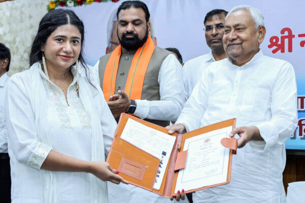 बिहार : 7468 एएनएम को नियुक्ति पत्र, सीएम नीतीश ने निष्ठा से काम करने की जताई उम्मीद