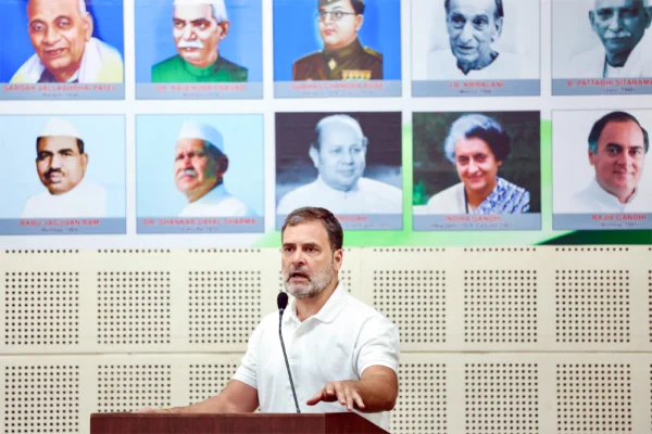 नरेंद्र भाई की संजीवनी हैं राहुल?