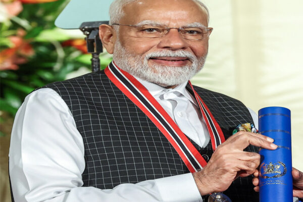 मोदी को मिला त्रिनिदाद का सर्वोच्च सम्मान