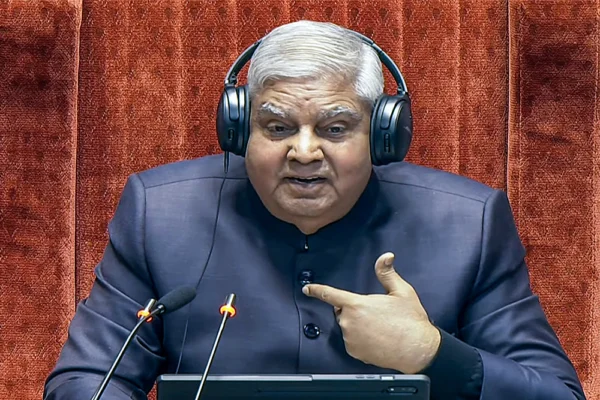 एक से चार बजे के बीच क्या हुआ?