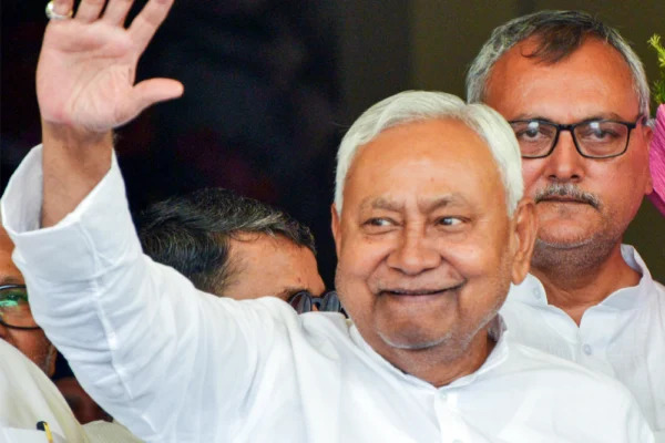 प्रवासी बिहारियों को लाने की योजना अटकी