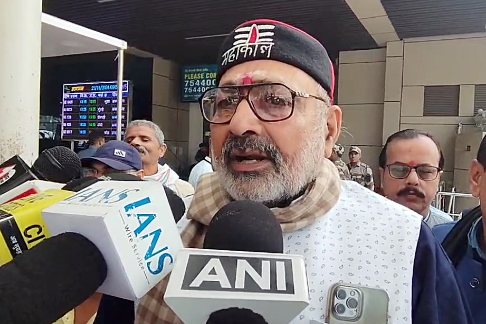 वोट चोरी का शिगूफा छोड़, ये लोग ढोंग कर रहे हैं: गिरिराज सिंह