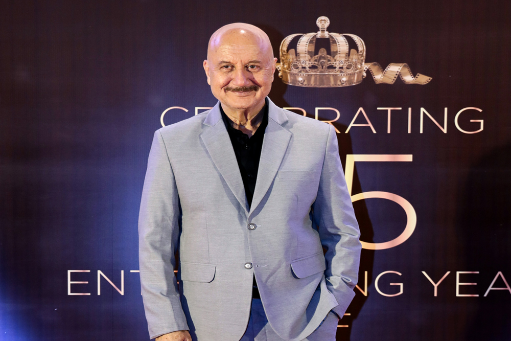 अनुपम खेर ने खास अंदाज में दी फैंस को गणेश चतुर्थी की शुभकामनाएं