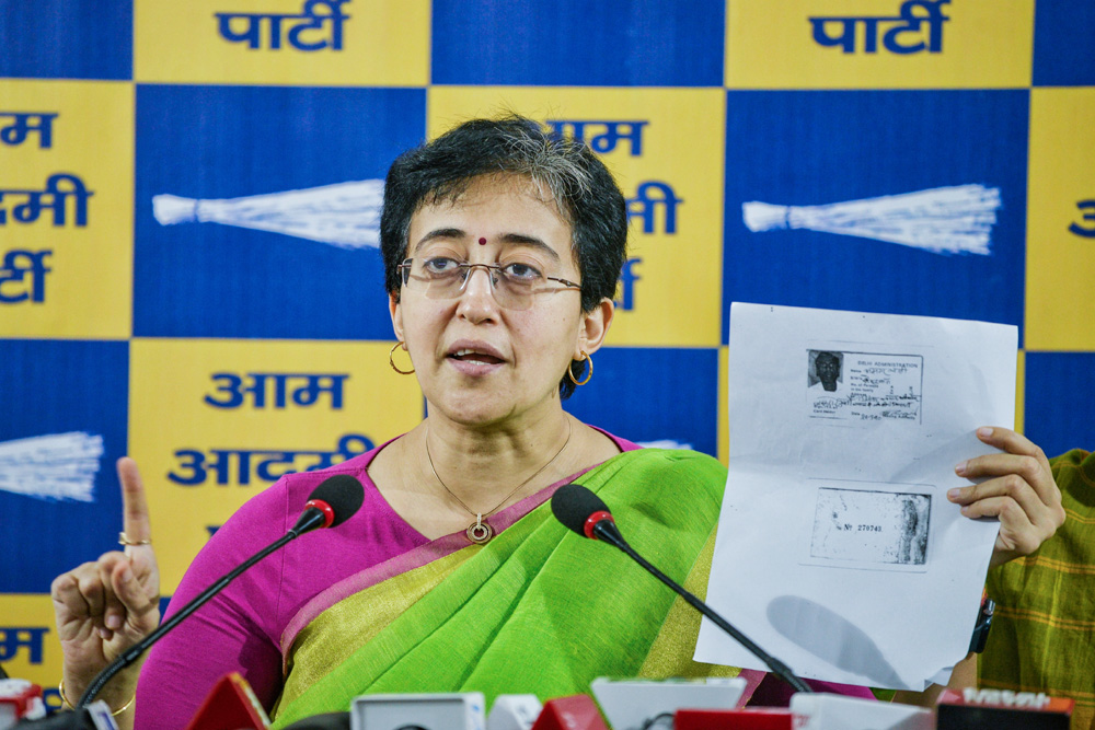दिल्ली में बारिश से हुई मौतों पर अतिशी ने मुख्यमंत्री को लिखा पत्र