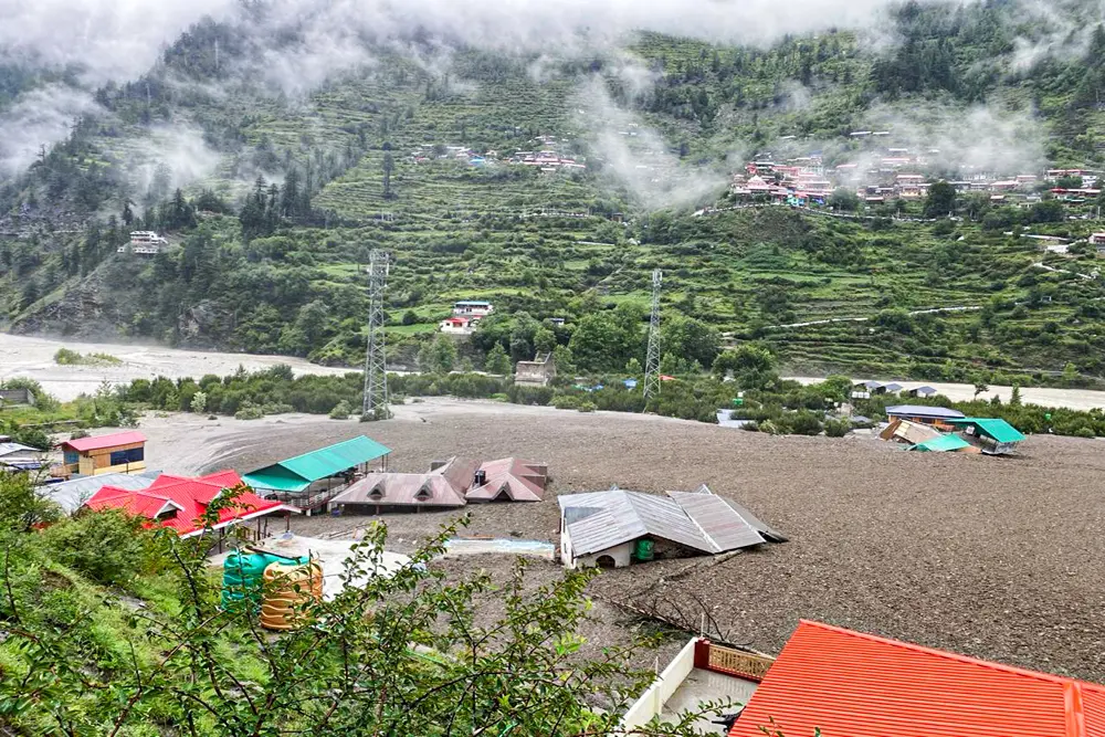उत्तराखंड : उत्तरकाशी में बादल फटने से तबाही