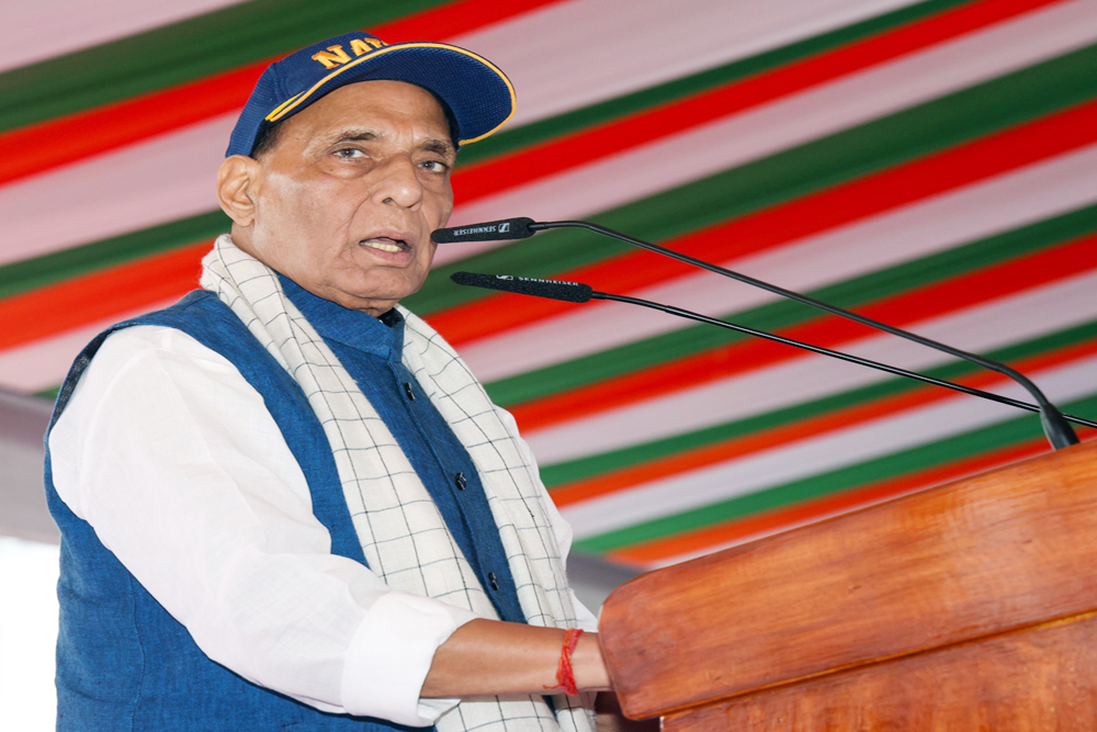 भविष्य के युद्ध तकनीक और कूटनीति का मिश्रण होंगे : राजनाथ सिंह