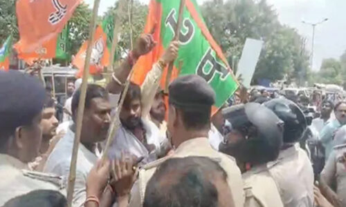 मोदी के खिलाफ अपमानजनक टिप्पणी पर पटना में जमकर हंगामा