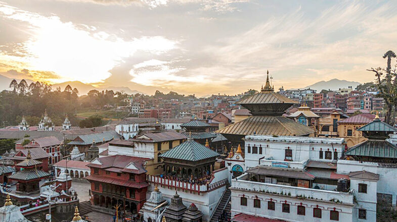 नेपाल में हिंसक प्रदर्शनों के बीच पशुपतिनाथ मंदिर बंद, सेना तैनात