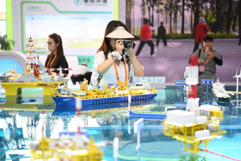पेइचिंग में 2025 वैश्विक सेवा व्यापार शिखर सम्मेलन आयोजित