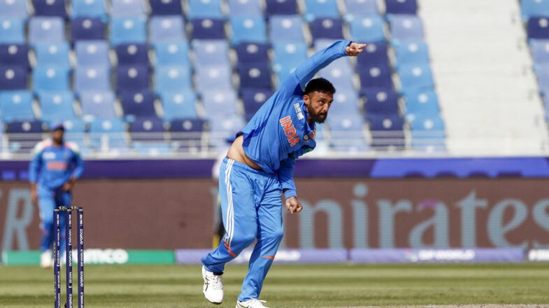 आईसीसी रैंकिंग : टी20 गेंदबाजों की सूची में शीर्ष पर पहुंचे वरुण चक्रवर्ती