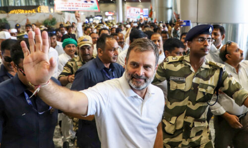 राहुल की विदेश यात्रा की टाइमिंग
