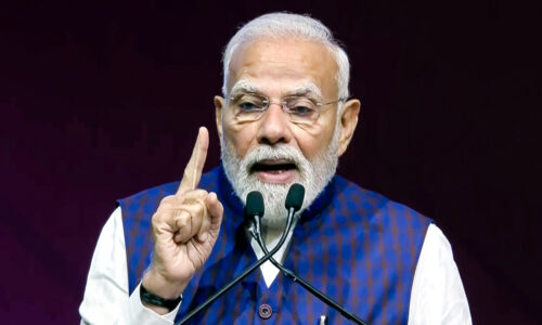 मोदी ने कहा, आत्मनिर्भरता ही उपाय है