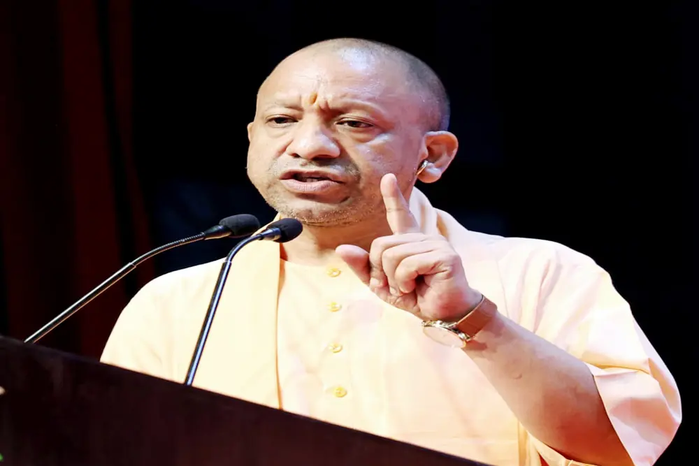 योगी ने अनुच्छेद 370 हटाने के निर्णय को बताया भारत की एकता का स्वर्णिम अध्याय