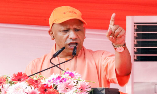 सीएम योगी का बड़ा फैसला, 30 वर्ष बाद बढ़ेंगे पीडब्ल्यूडी अधिकारियों के वित्तीय अधिकार