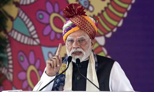 मोदी ने कांग्रेस पर हमला किया