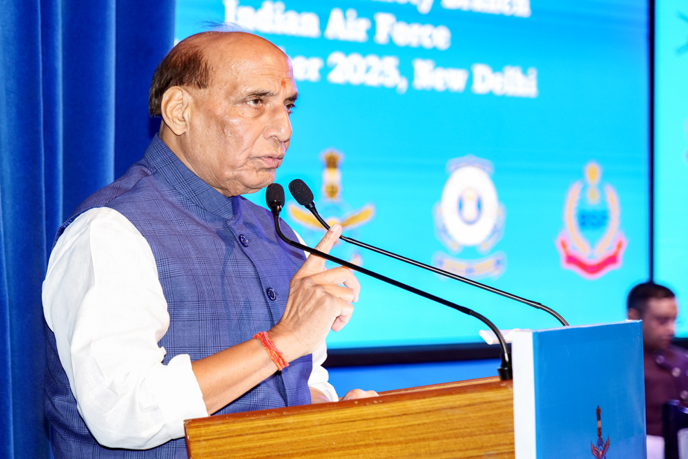 ऑपरेशन सिंदूर प्रमाण है, जब तीनों सेनाएं साथ आती हैं तो ताकत कितनी बढ़ जाती है : राजनाथ सिंह