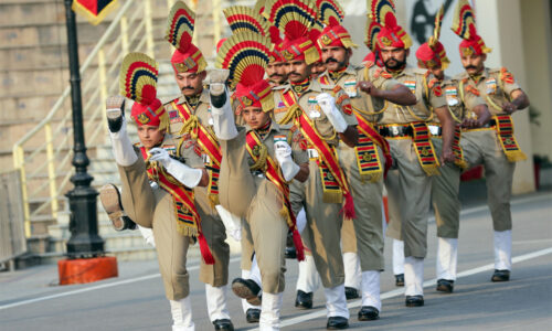 बंगाल में केंद्रीय बलों की तैनाती