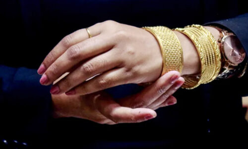 पीली धातु ‘सोना’ रिकॉर्ड ऊंचाई पर