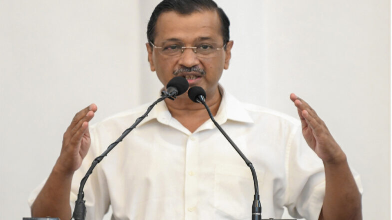 केजरीवाल अब लड रहे कांग्रेस से