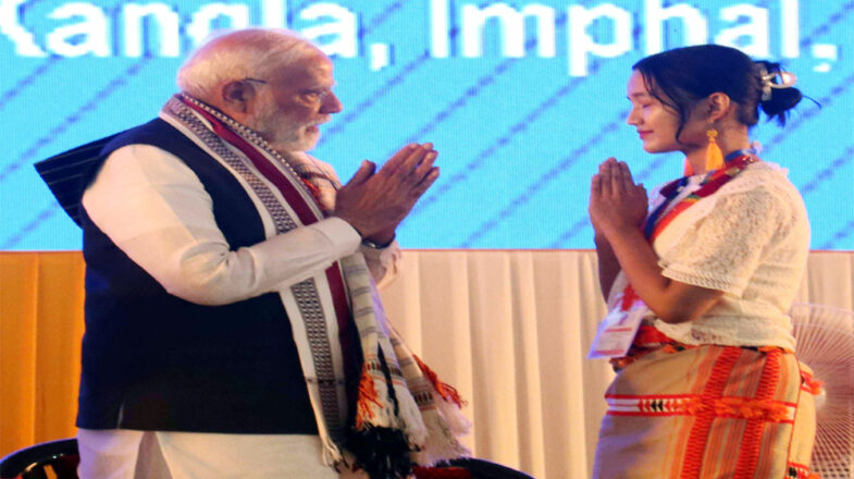 28 महीने देरी से मणिपुर पहुंचे मोदी