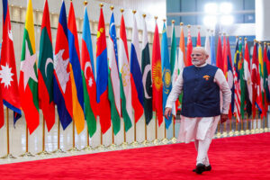 मुनीर है ट्रंप, शी के खास और मोदीजी?