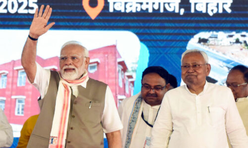 बिहार में एनडीए में छिड़ा घमासान