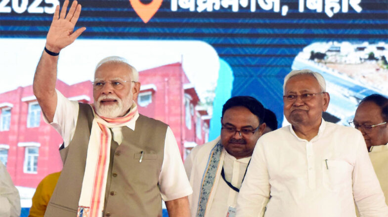 बिहार में एनडीए में छिड़ा घमासान