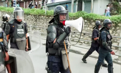 सेना ने शांति बनाने की अपील की