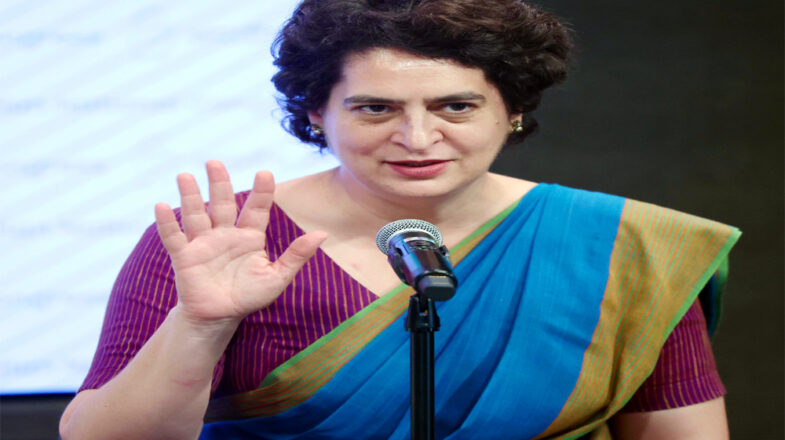 प्रियंका की नाराजगी जिला अध्यक्ष पर भारी पड़ी