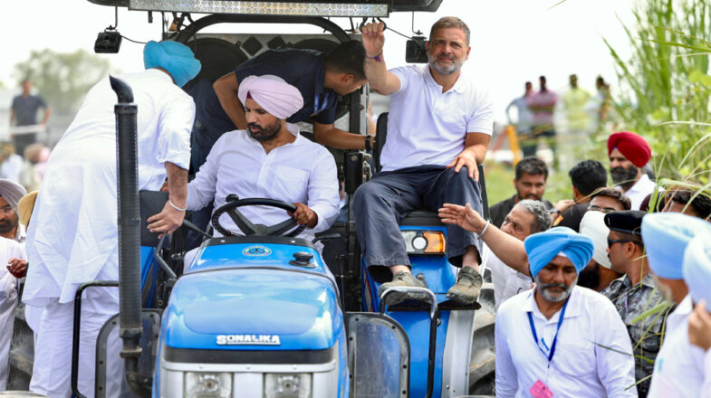 राहुल ने बाढ़ प्रभावित पंजाब का दौरा किया
