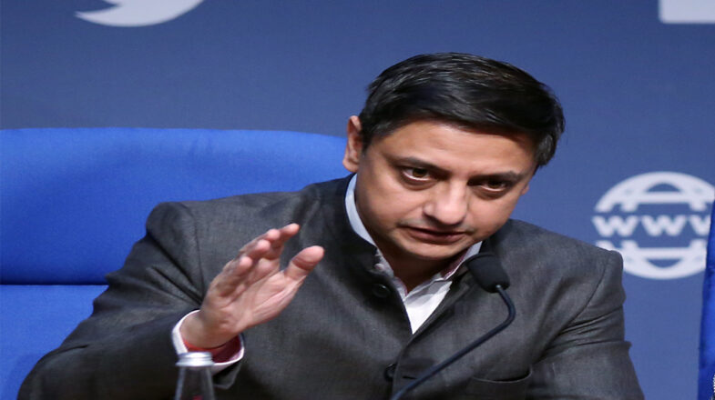 किस नैरेटिव की बात कर रहे हैं सान्याल?