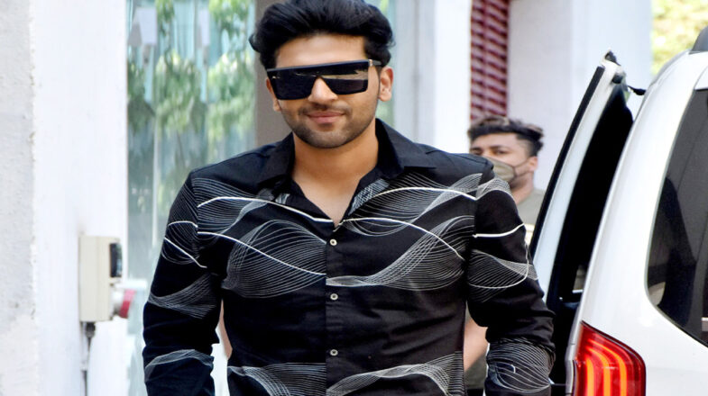 गुरु रंधावा के नए गाने में गांव की खुशबू, किसानों को समर्पित करते हुए रिलीज किया गाना