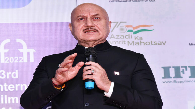 अनुपम खेर ने अकेले चलने की ‘शक्ति’ पर डाला प्रकाश
