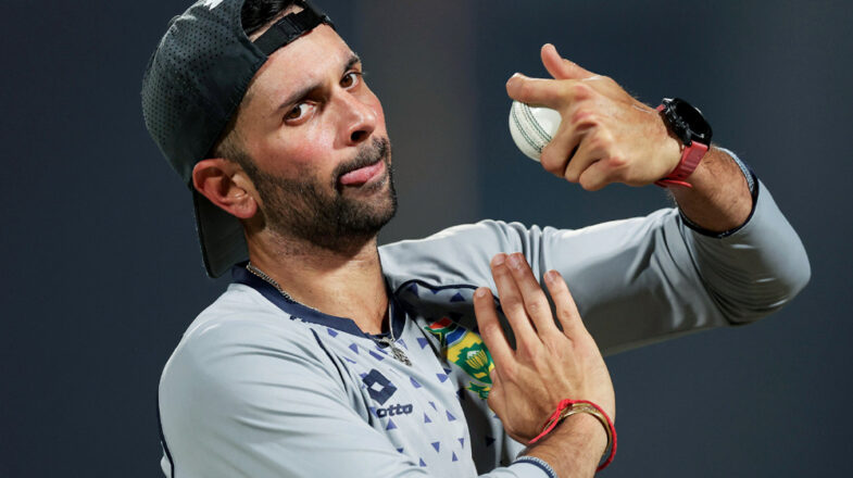 साउथ अफ्रीका बनाम पाकिस्तान : केशव महाराज के नाम 7 विकेट, मेजबान 333 रन पर ढेर