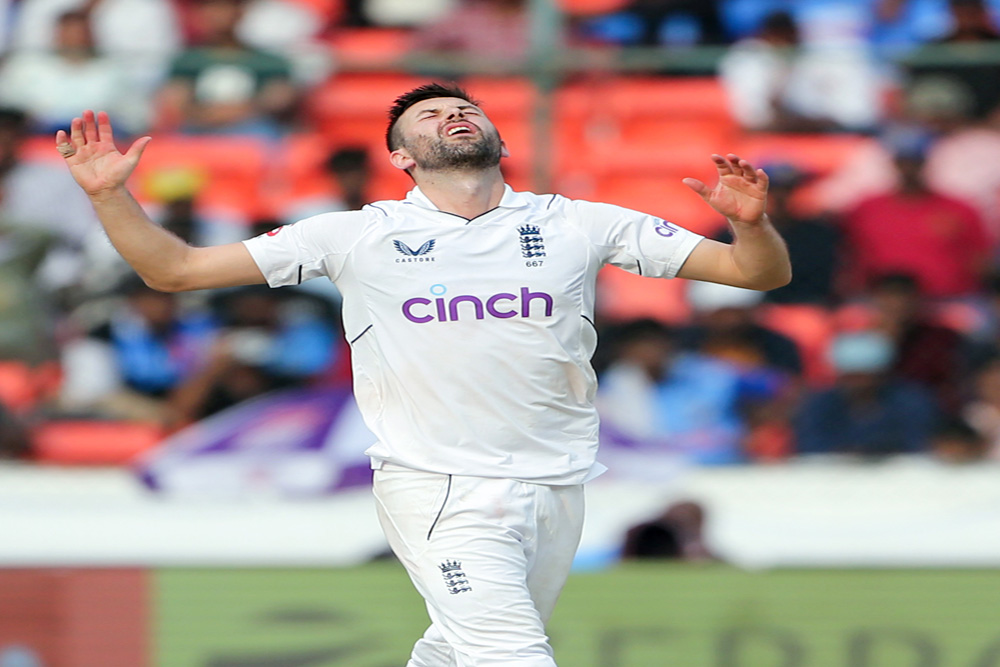 ब्रिसबेन टेस्ट: इंग्लैंड को तगड़ा झटका, मार्क वुड हुए बाहर